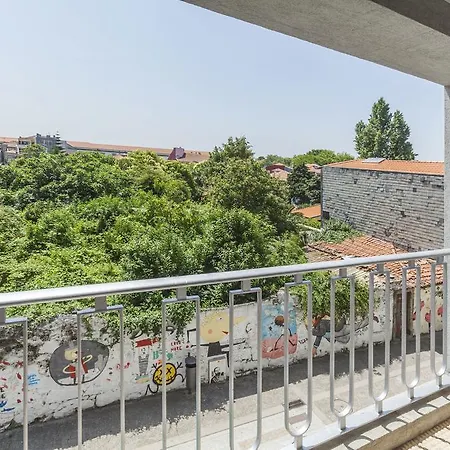 Miguel Bombarda Deluxe 4|6 Apartment